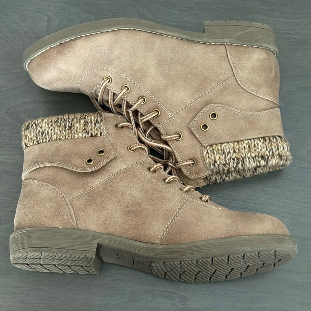 St. John's Bay Knit Top Lace-Up Boots Size 9.5